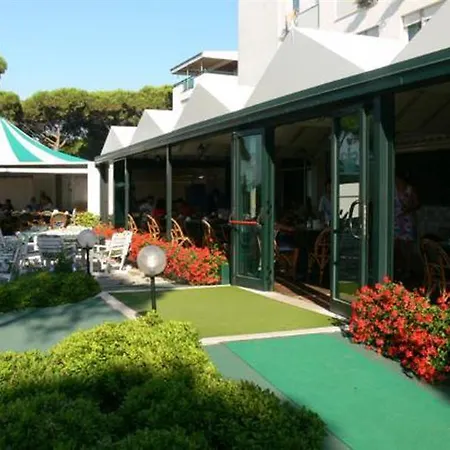 Queen Anne Hotel Lido di Jesolo